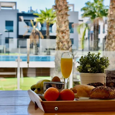 Casa La Zenia, Oasis 4 *